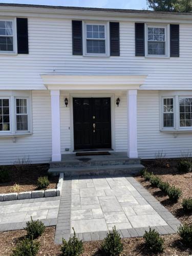 West-Hartford-New-Entry